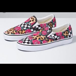 Vans
Rose/Animal Check Classic Slip-On